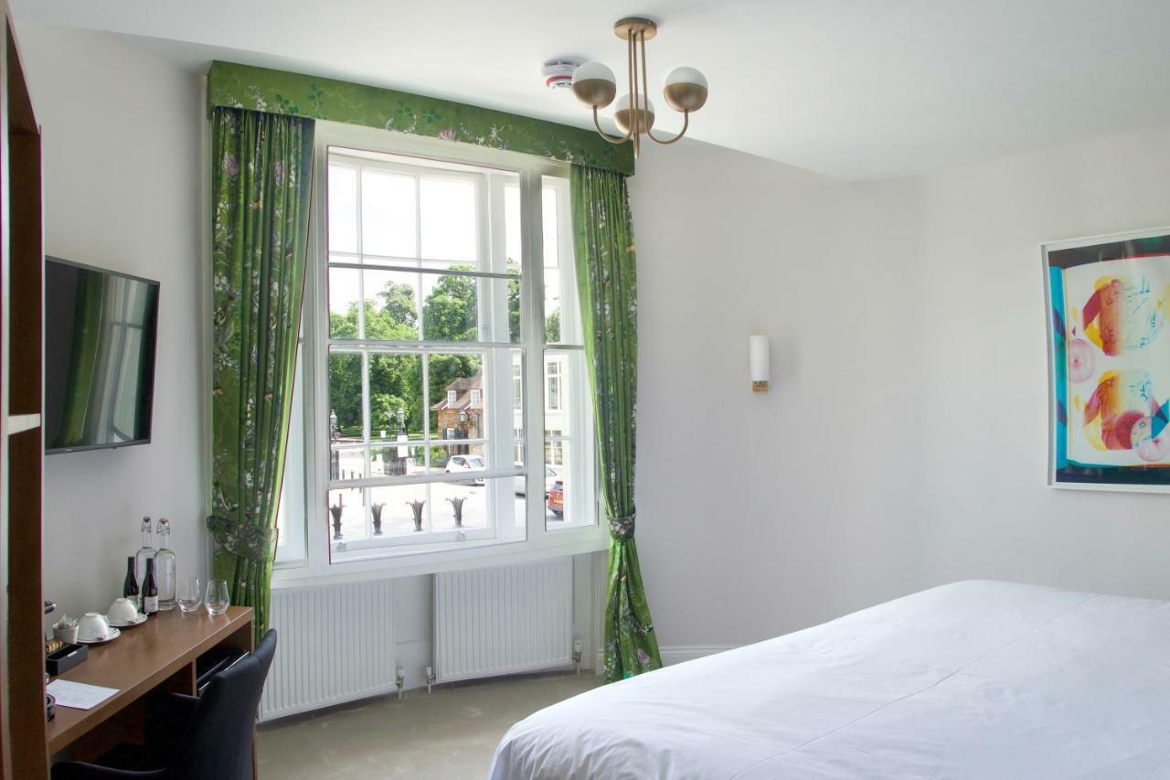 The Kings Arms Hotel Kingston upon Thames  Eksteriør billede