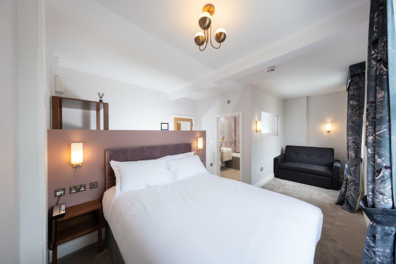 The Kings Arms Hotel Kingston upon Thames  Eksteriør billede